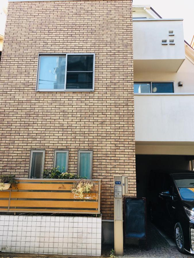 Отель Tokyo Kokiri Shinjuku Экстерьер фото